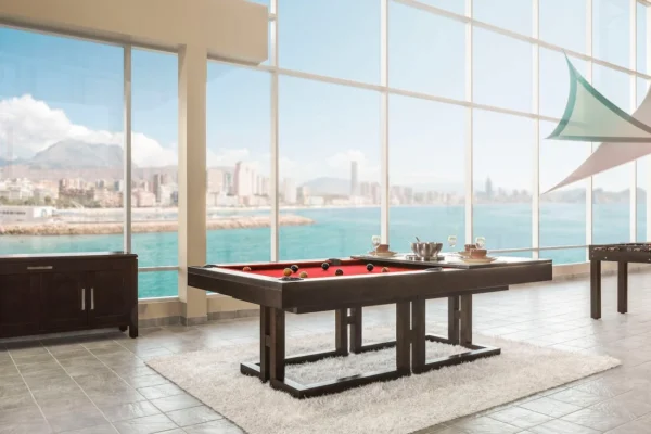 CANADA BILLIARDS MAZE