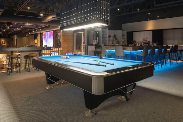 CANADA BILLIARDS BLACK CROWN II
